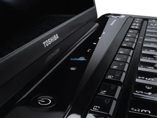 TOSHIBA A300-1QE NOTEBOOK 