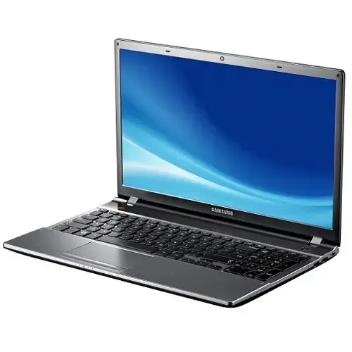 Samsung NP550P5C-S04TR Notebook