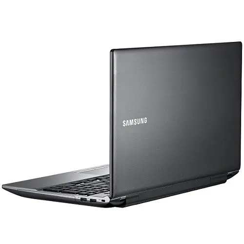Samsung NP550P5C-S04TR Notebook