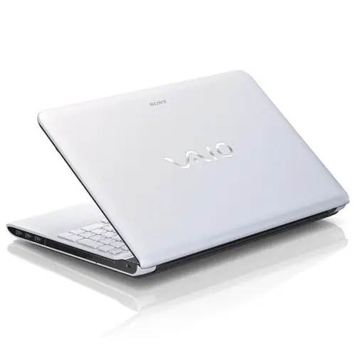 Sony SVE1513G1EW Notebook (Beyaz)