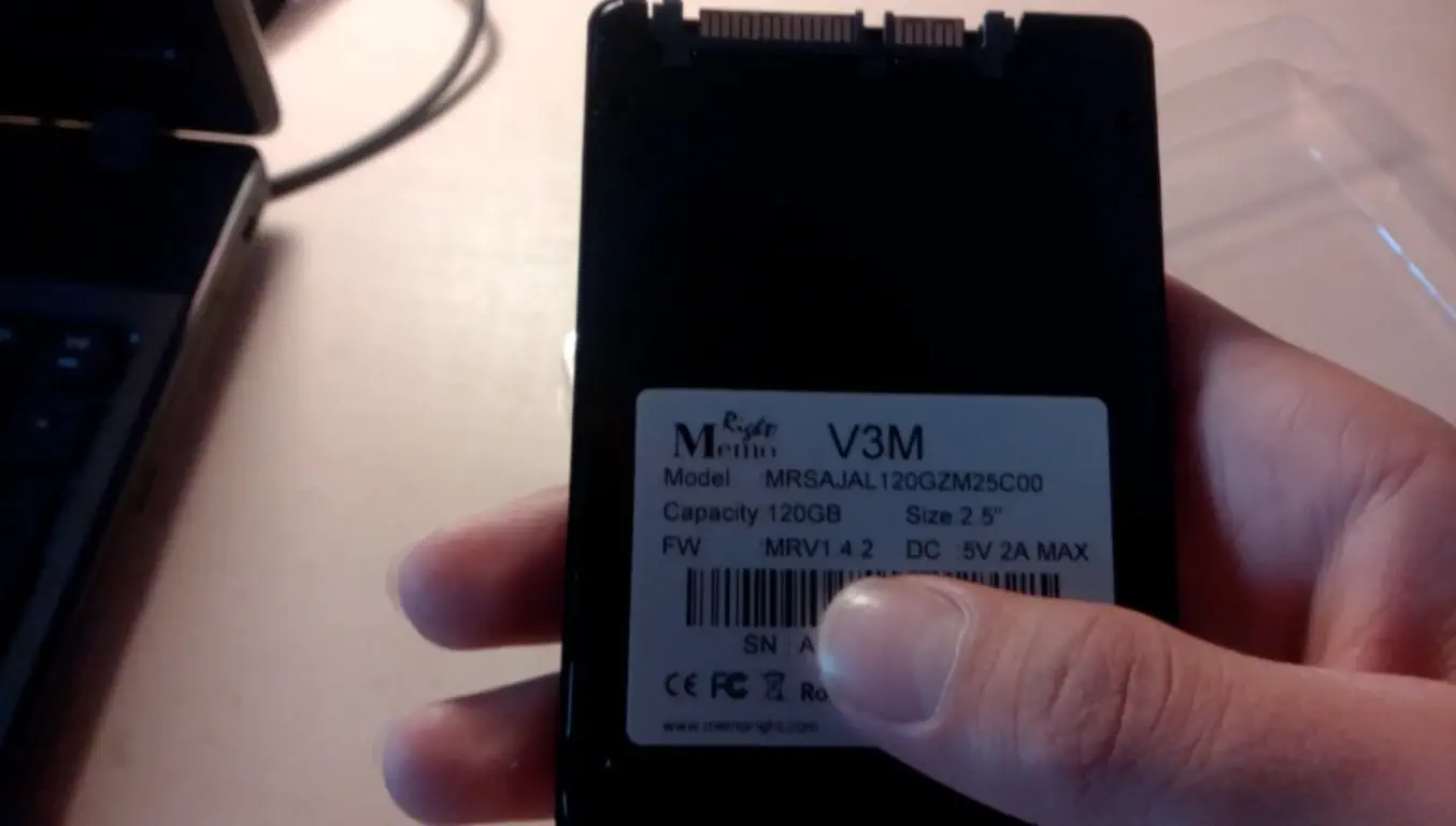 Memoright 120 Gb V3M Sata3 Senkr SSD (530/320)