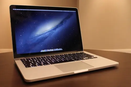 Apple Macbook Pro MD101TU/A Intel Core i5 2.5GHz 4GB 500GB 13.3″ Notebook