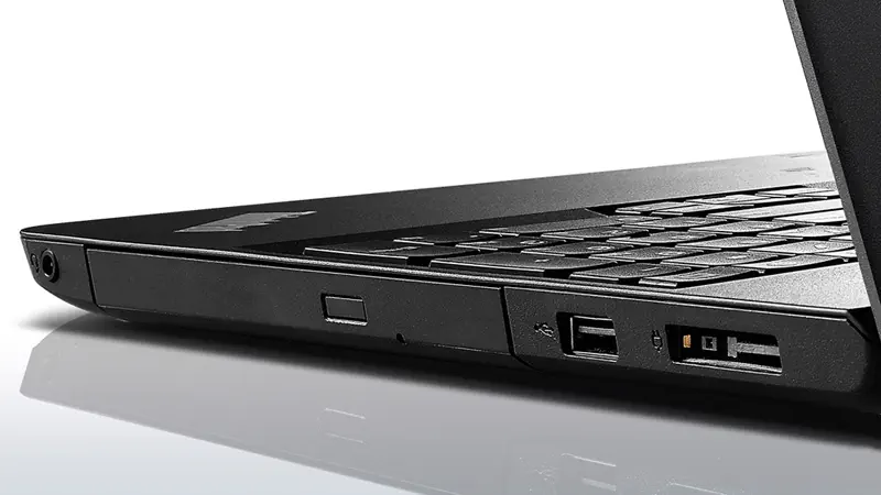 Lenovo E550 20DF004RTX Intel Core i5-5200U 2.2 GHz 4GB 500GB 15.6″ FreeDos Notebook