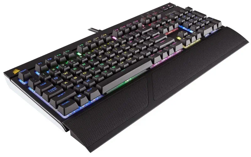 Corsair Gaming Strafe RGB LED Cherry MX Kırmızı Mekanik Gaming (Oyuncu) Klavye CH-9000227-TR