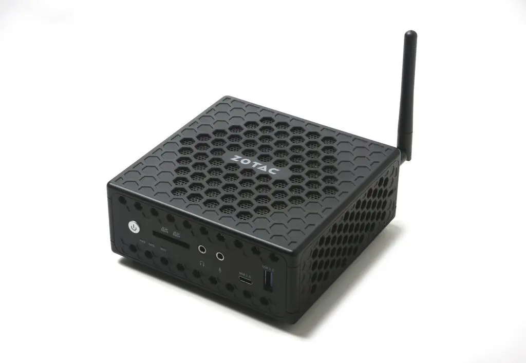 Zotac ZBOX-CI327NANO-BE-W3B Intel Celeron N3450 4GB 32GB Windows 10 Barebone Mini Masaüstü Bilgisayar