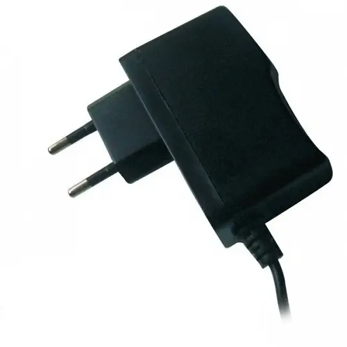 Hiper HC-520 İnce Uçlu Şarj Aleti (NOKIA için)