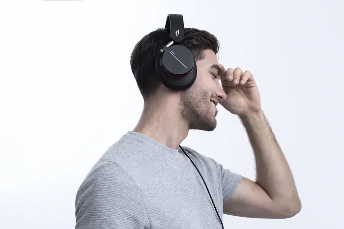 Xiaomi 1MORE H1007 LED Aydınlatmalı 7.1 53mm ENC Çift Mikrofon Gaming Kulaklık - 1MORE Türkiye Garantili