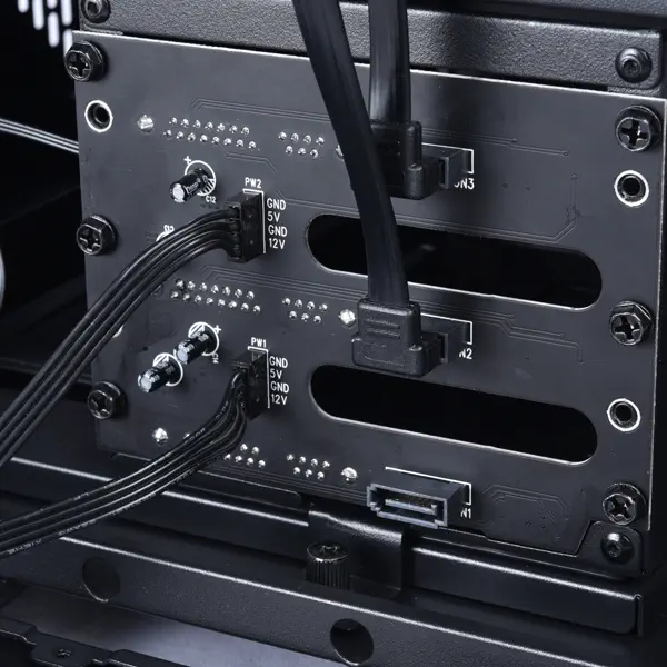 Lian Li Lancool II 3X HDD/SSD Değiştirme Kiti (G89.LAN2-3X.00)