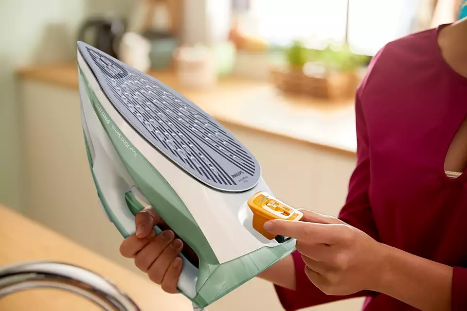 Philips DST7012/70 7000 Serisi 2600W Çöl Yeşili/Gri Buharlı Ütü