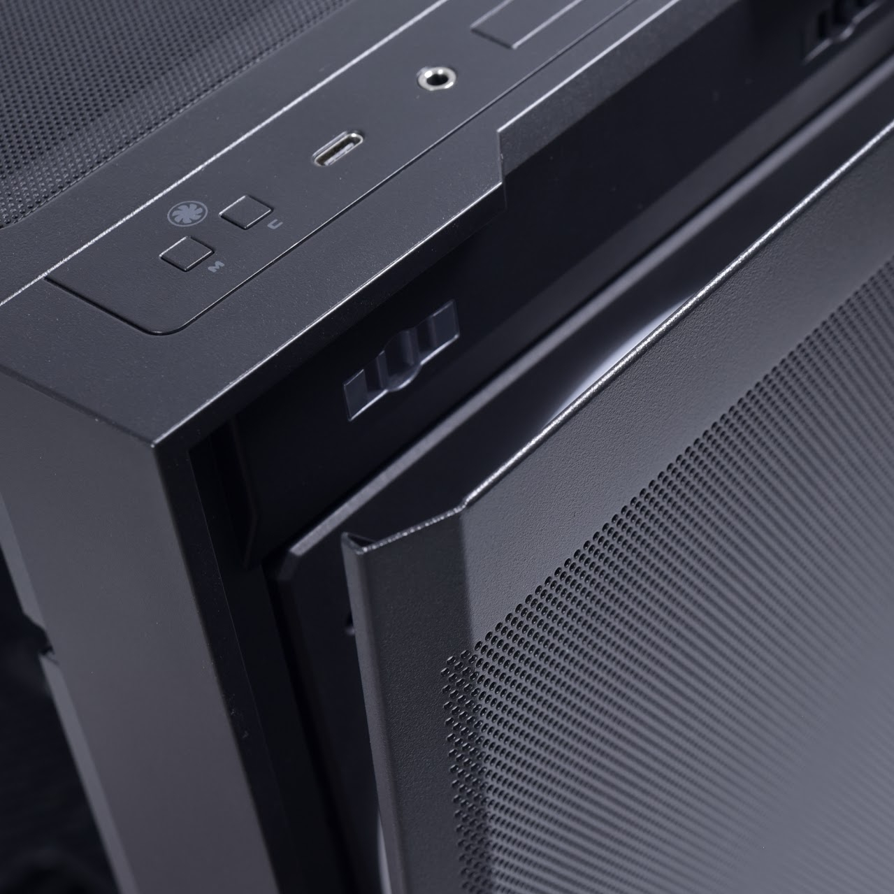 Lian Li Lancool 206 Mesh Siyah Mid-Tower ATX Gaming (Oyuncu) Kasa (G99.LAN206RX.00)