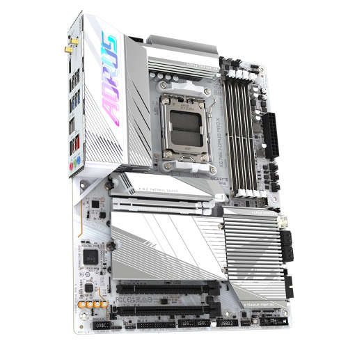 Gigabyte X670E Aorus Pro X AMD X670 Soket AM5 DDR5 8000(OC)MHz ATX Gaming (Oyuncu) Anakart