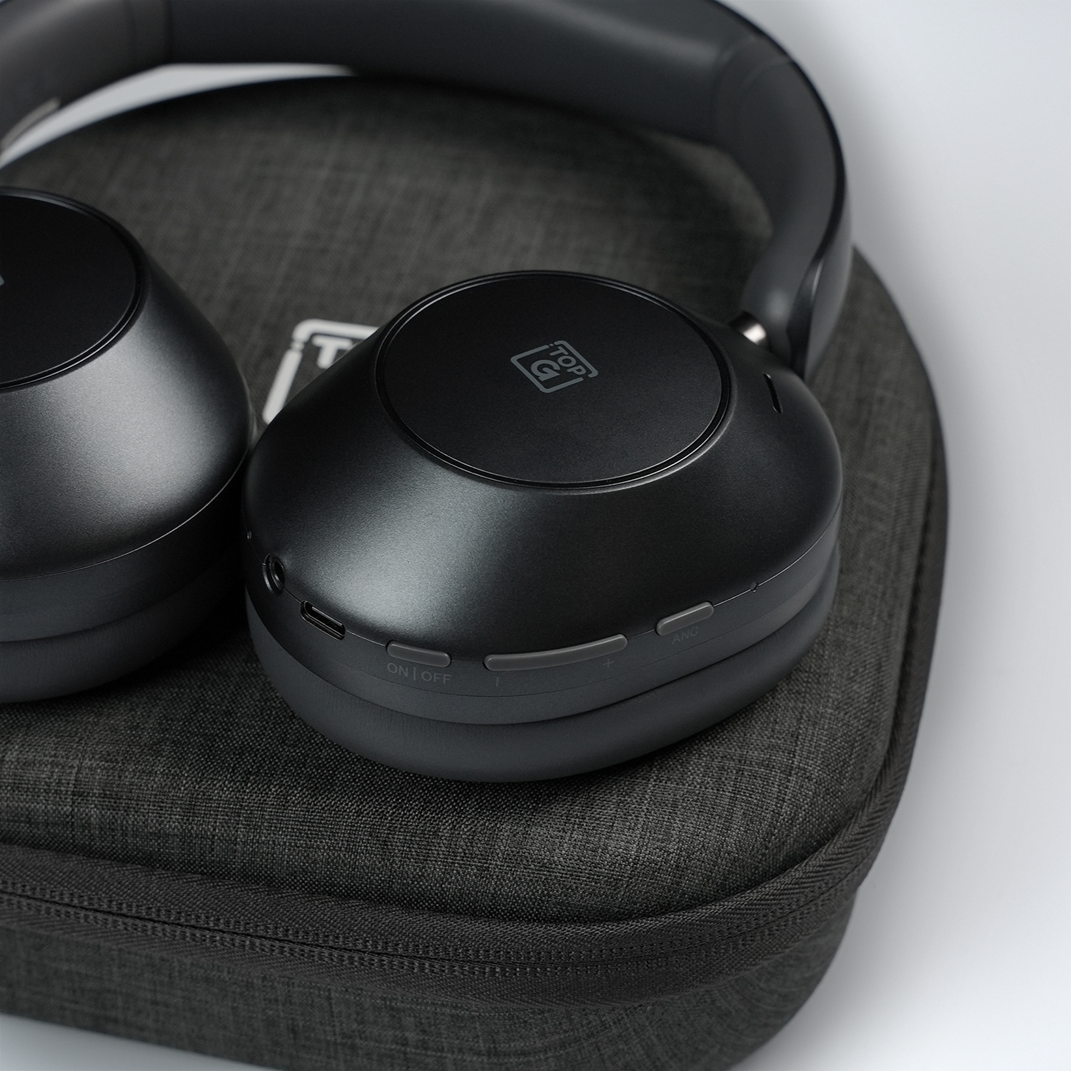 TopG Vox SoundFlex Siyah Kulak Üstü Bluetooth Kulaklık (Hardcase Çanta Hediyeli)