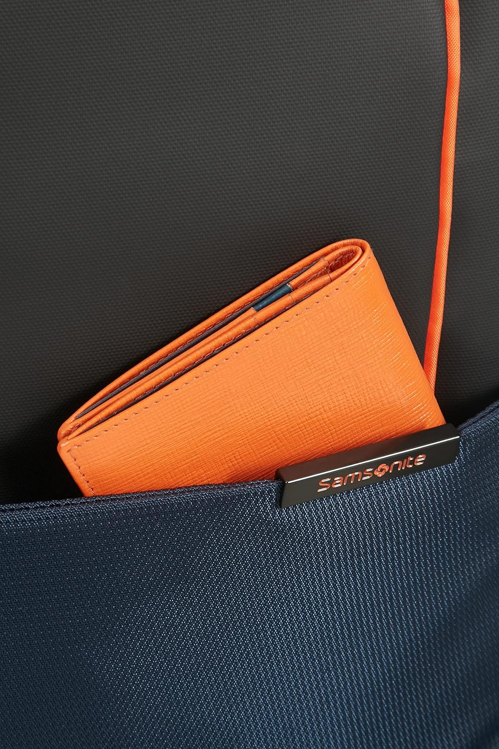 SAMSONITE 16N-01-006 17.3″ Qibyte Notebook Sırt Çantası Mavi