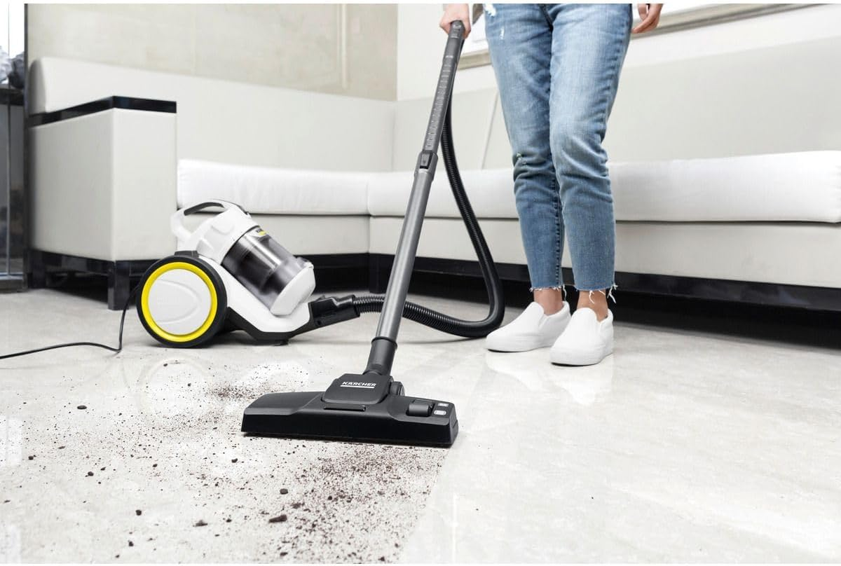 Karcher VC 3 700 W Toz Torbasız Süpürge