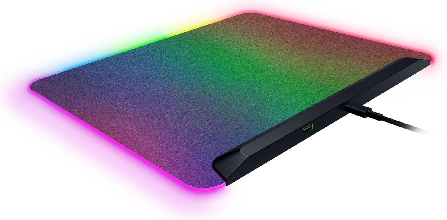 Razer Firefly V2 Pro Phantom White Edition RGB 27×36 4.6mm Mikro Dokulu Mouse Pad