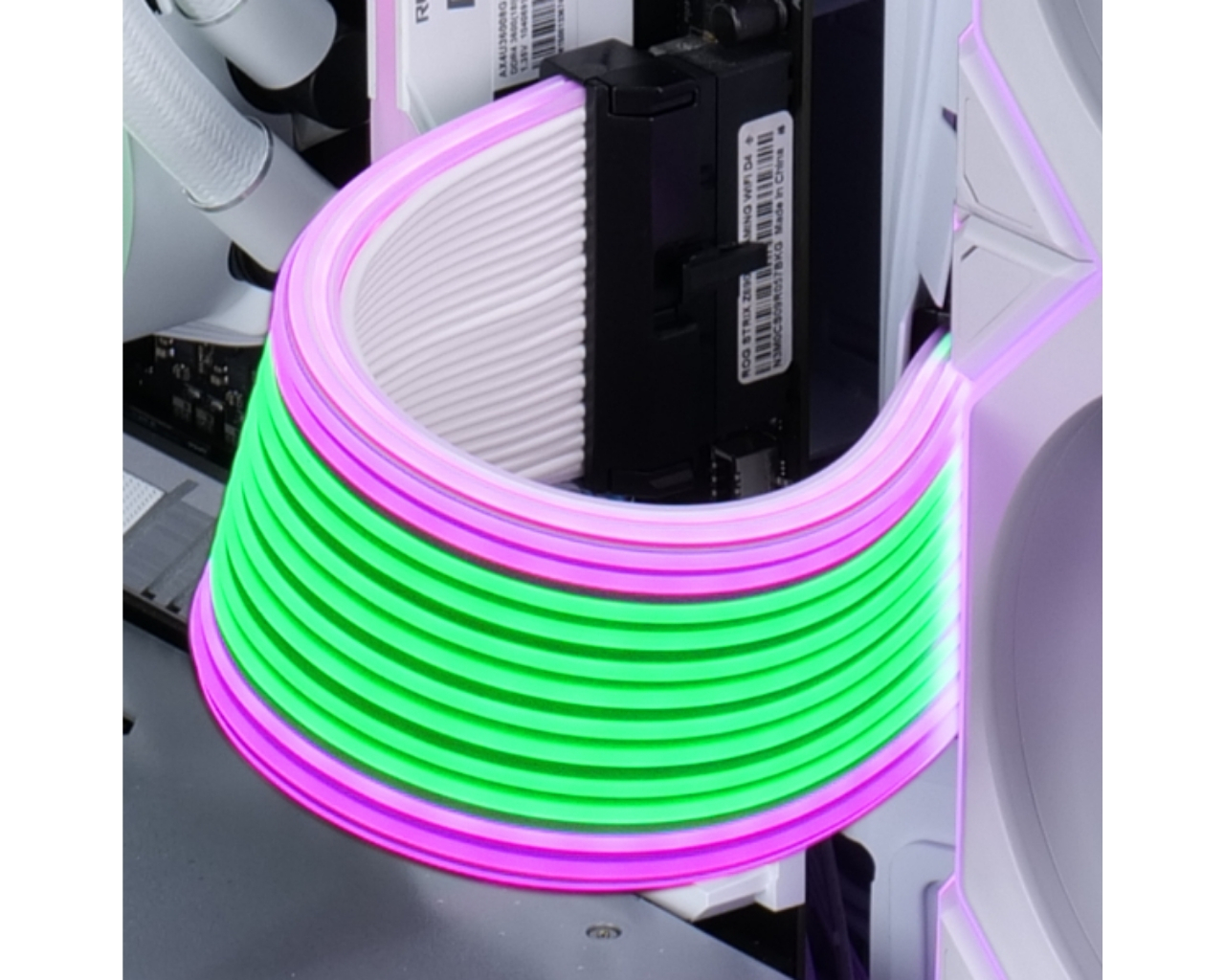 Lian Li Strimer Wireless 24P Kontrolcüsüz (G89.PW24-1W.00)