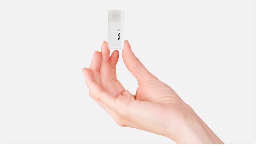 Kioxia TransMemory U202 LU202W064GG4 64GB Flash Bellek