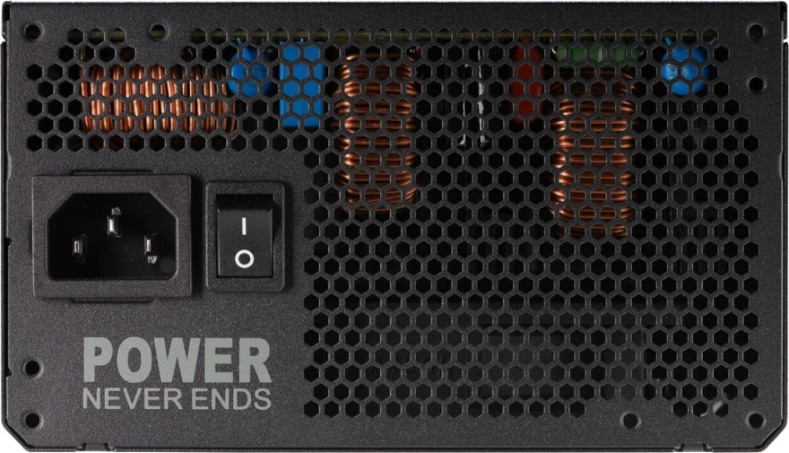 FSP Vita 750BD 750W g&uuml;&ccedil; kaynağı arka paneli
